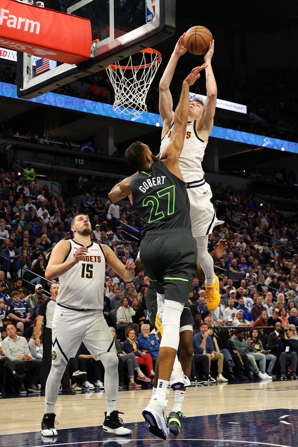 乒队员向W 乒队员向W