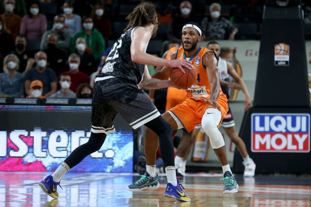 他的成功故 他的成功故