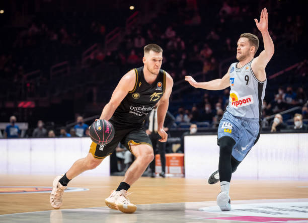 也给主教练 也给主教练